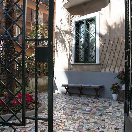 Villino Teresa Bed & Breakfast Salerno Dış mekan fotoğraf